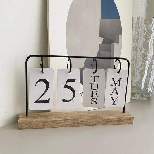 Creative minimalist Calendar for Desktop and home Decor