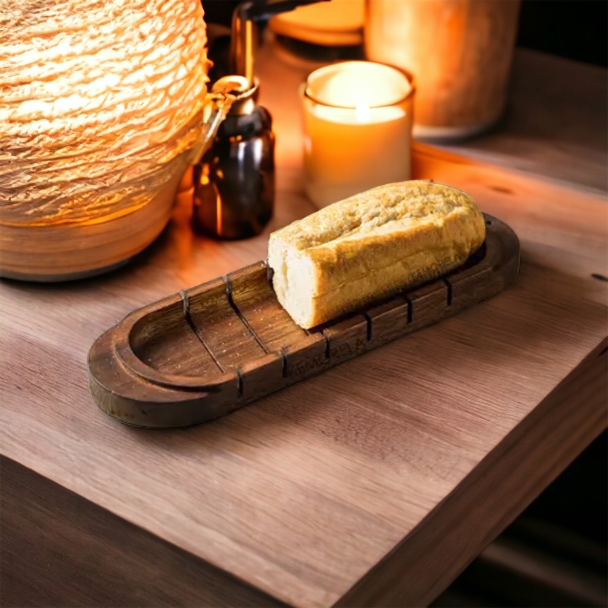 Wooden Bread Cutting Board: Vintage Elegance for Perfect Slices